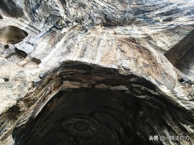 雨中游览“中国三大佛教石窟艺术宝库”之一的洛阳龙门石窟（上）