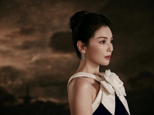 美图福利(22)，刘亦菲、林志玲、杨幂、刘涛、杨雨潼写真套图