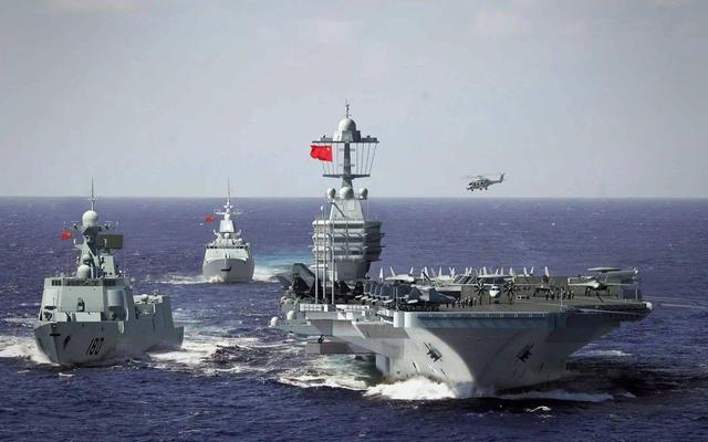 中国被骗了？当我们猛造航母的时候，美国却开始重点打造两栖舰