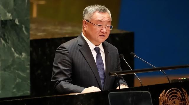 中方告知联合国，开始审判日本，一张王牌已打出，高市不好收场了