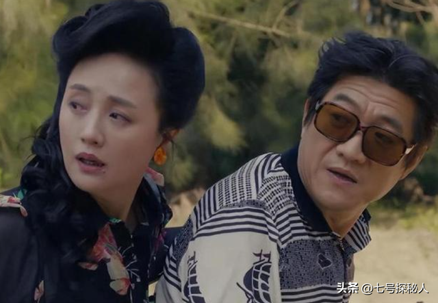 距春节不到2月，52岁辛柏青高调传出喜讯，朱媛媛终于可以放心了