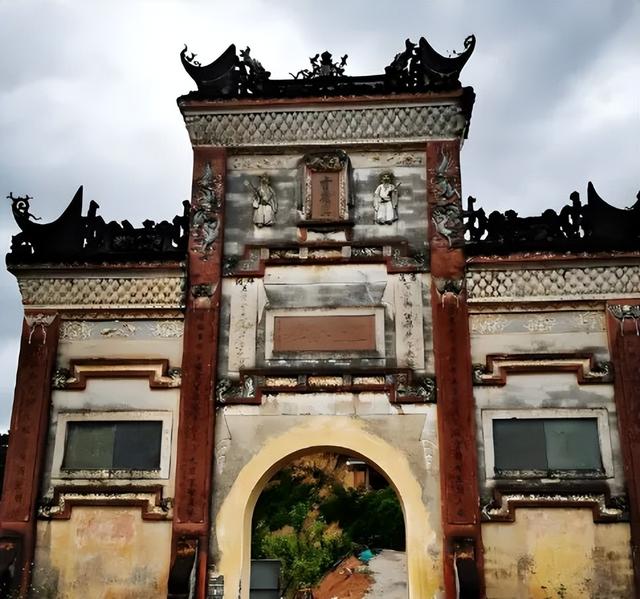 在古代，什么样的人，才有资格“立牌坊”？