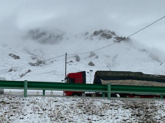 【秋驾长江】我从极高海拔地区玛多首场大雪中走出