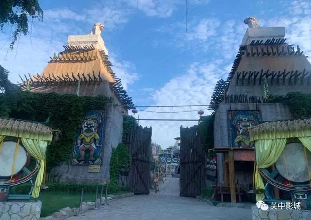 秋华未减，冬景将至，来炎帝影视基地赴一场秋冬的约会吧！