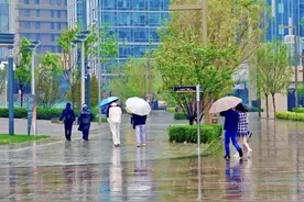 已达大雨量级！北京西部南部有大到暴雨，雨停时间→图片