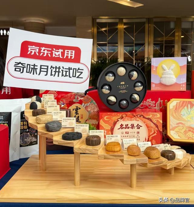 30万人次！70万枚9.9元鸡蛋售罄，又一零售巨头扑向“穷鬼超市”