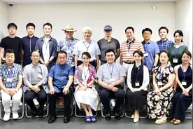 【焦点关注】日本侨界和中国艺术界人士热赞话剧《武则天女皇》图片