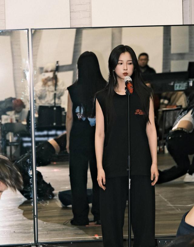 虞书欣生日庆典提前8月筹备，BLOSSOM音乐派对串联成长轨迹