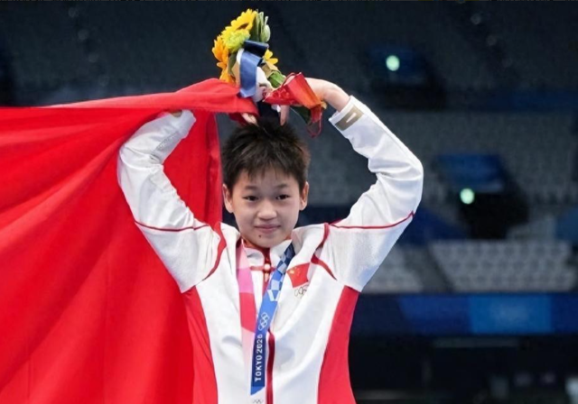 演都不演了！恶心的一幕出现了，人民日报亲自下场为全红婵"撑腰"