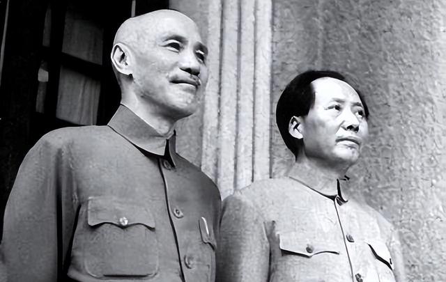 蒋介石在日记里坦言过：重庆谈判放走毛泽东，全是因为这两点！