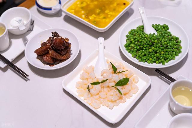 四川胃在杭州服软：三天吃喝走湖，一路省心不踩坑