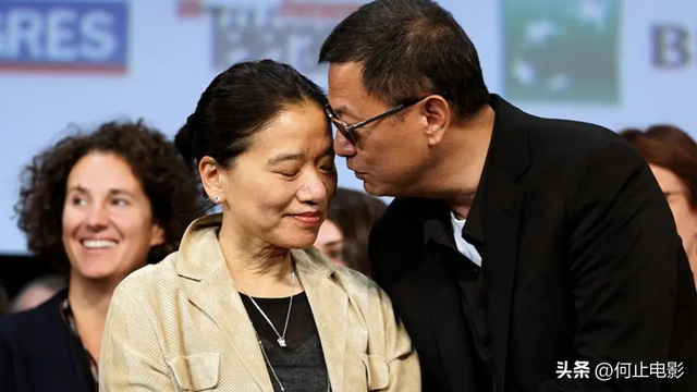 陪玩陪睡竟只是开胃菜？舔手指、集体开嫖	，开黄腔，真相恶心至极