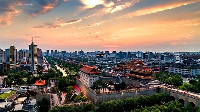 西安，一个大西北城市，为何夏天比很多南方城市还要热？