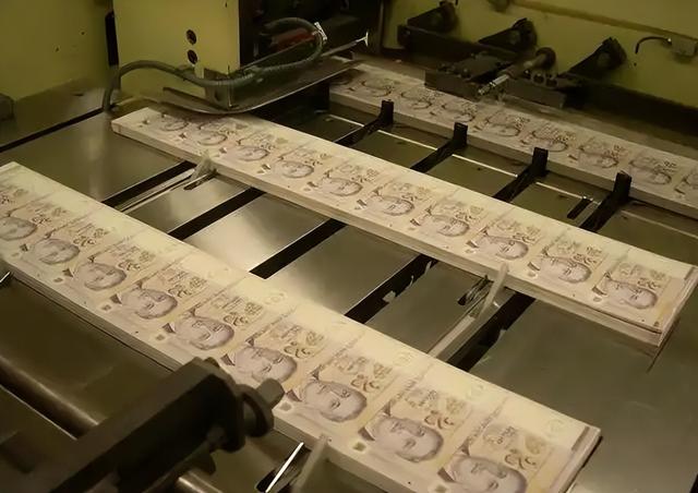 世界上离中国最远的国家，坐飞机要好几天能到，如今发展一落千丈