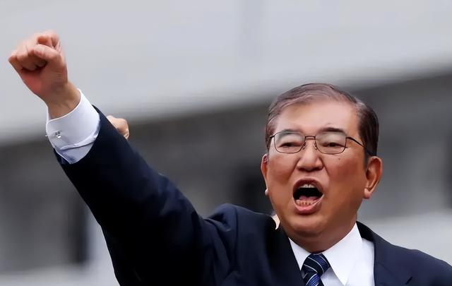 事态严重了，日本连开3枪，蔡英文已离岛，解放军通牒发往东京
