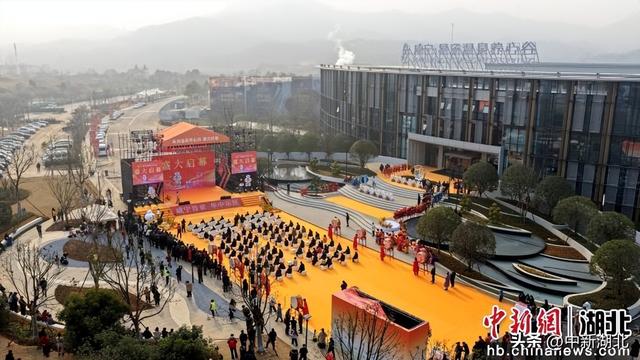 湖北咸宁首家大型温泉水汇综合体开业