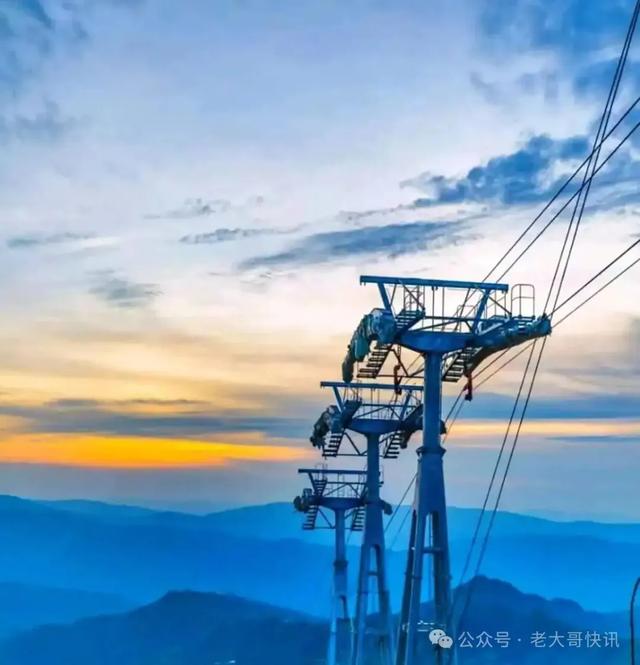 雪峰山:十年磨砺铸就世界名山,英雄之魂永耀山川大河