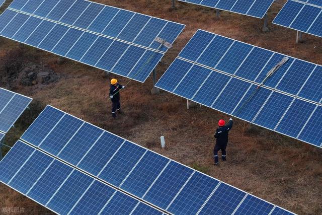 警惕白银涨太疯，光伏行业更难了！