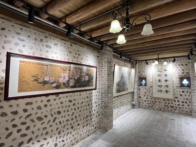 收好始兴这条线路，一天玩转艺术、古村与落羽杉，追一场岭南最绚烂的秋！