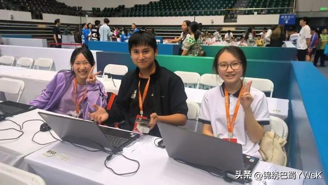 喜报！科学城一中学子斩获 2025 世界机器人大赛绵阳锦标赛亚军！
