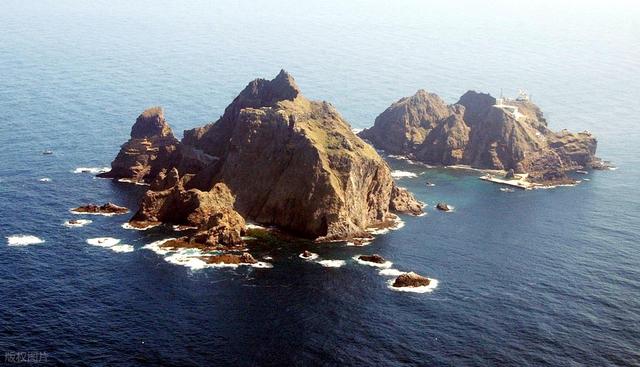 审判日本已开始，韩也加入战场，李在明送高市一句话，侮辱性极强