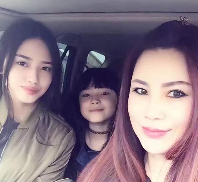 32岁东北富婆,嫁20岁俄罗斯小伙,生下女儿一个月后丈夫因病去世