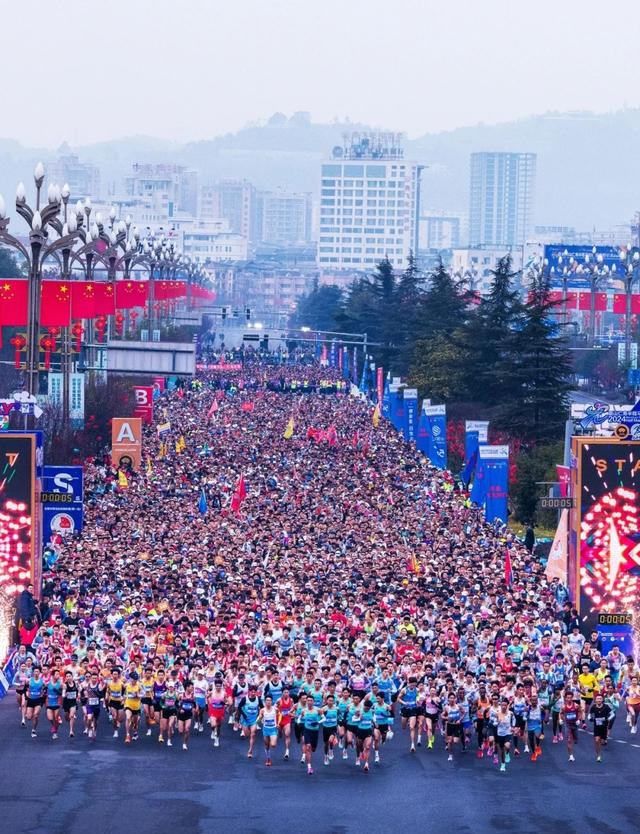 大众跑者不要再热衷马拉松了，它带来的严重后果远超你的想象。