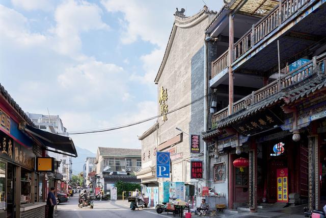 泰安老县衙大院，历史悠久，文化深厚，迄今是泰安重要的地标建筑