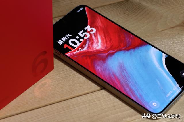 一加Ace 6初体验：惊喜满满的“西装暴徒”