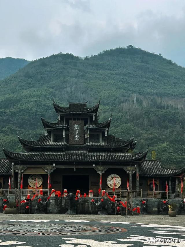 90% 的人没听过:湖南西南角这个苗寨,没门票却比 5A 景区治愈