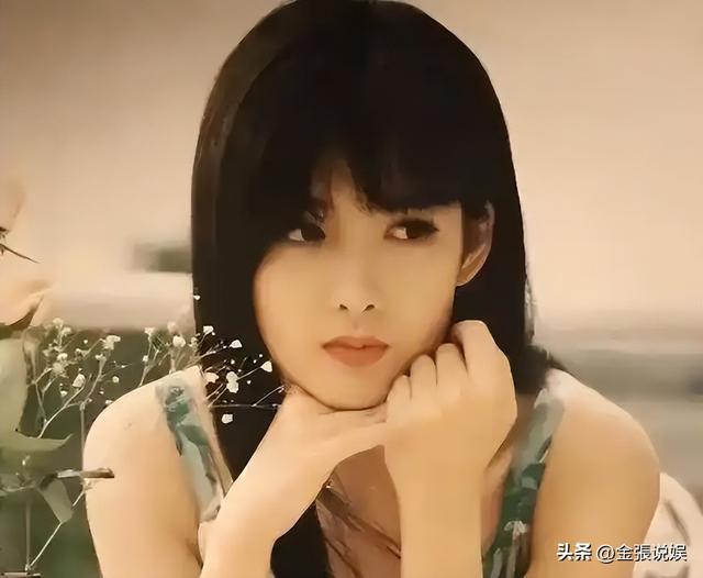 被戴8次绿帽子，3次被捉奸在床，这就是我们"玉女"守卫的爱情？