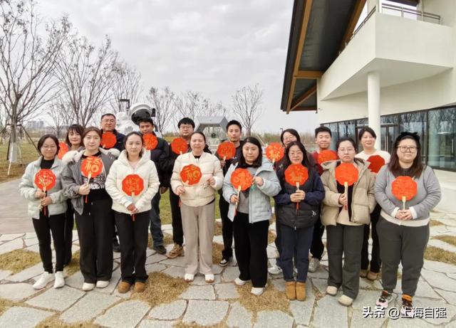 各区动态｜青浦：党旗耀自强·红杉映初心