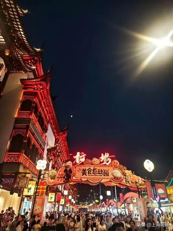 客流持续大涨！这个“人挤人”也要去的地方，最近有了新“顶流”，“买吃逛”都有好去处，你试过了吗？
