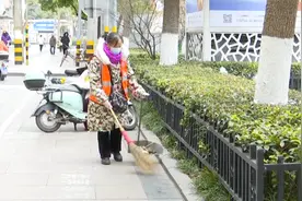 湖北荆州：寒风刺骨，他们每天凌晨2点出门上班图片