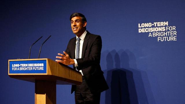 谁在吃AI蛋糕？科技巨头控AI，好处风险两头堵，各国监管急刹车