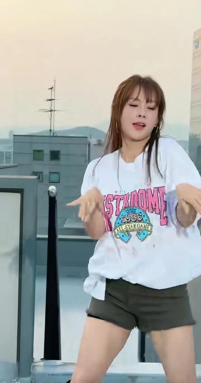 我的天 蔡妍怎么又这么瘦了 颜值回来了啊