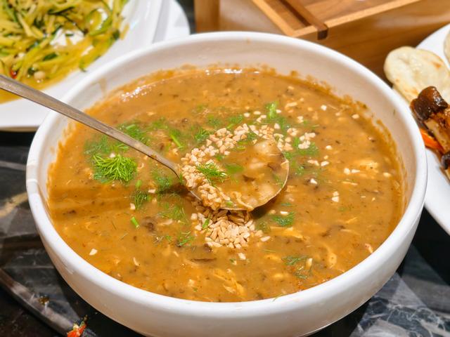 榴住五百秋：在淮北明清古园，啖一口时光的甘甜