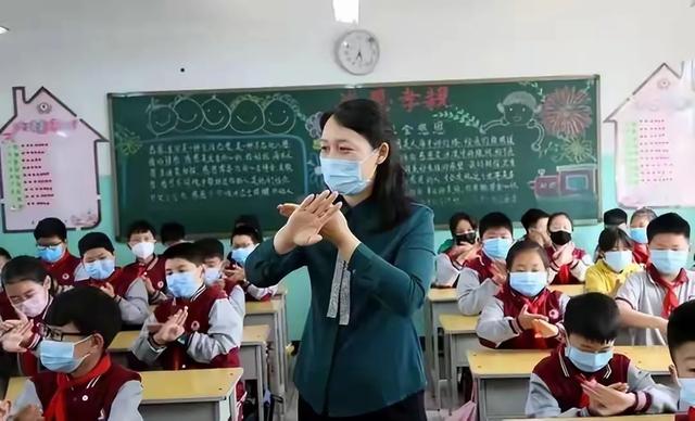 2025年中小学上课时间调整：8点到校要成历史？多地政策已明确