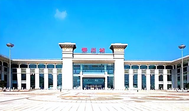 忆游走三地战友情，洞察南阳襄阳鄂州的独特魅力 在建军98周年之际