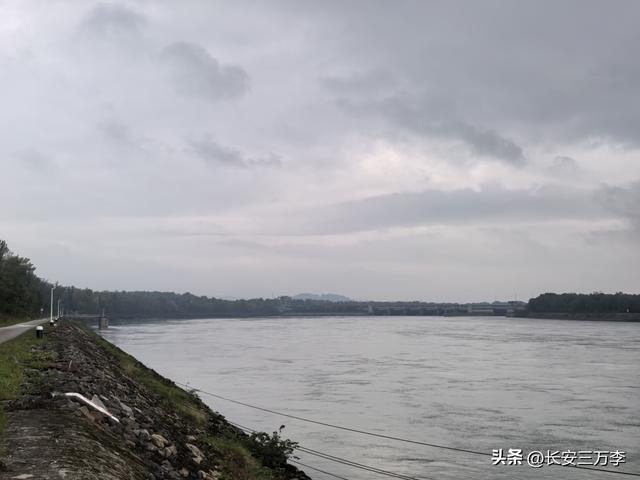 欧洲行第7天：参观世界文化遗产梅尔克修道院，逛维也纳和美景宫