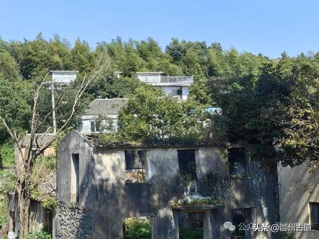 周末休闲好去处!探寻汉朝古寨千年古村,登悬空观景台一览绝美