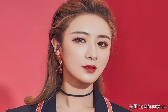 国家动真格了！封杀大批网红，原因全一致，网友：他们吃相太难看