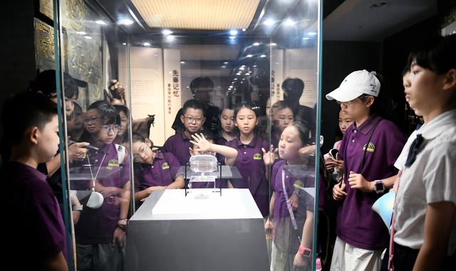 秦风渭水共传承秦陵博物院与渭博开展小讲解员培训交流活动