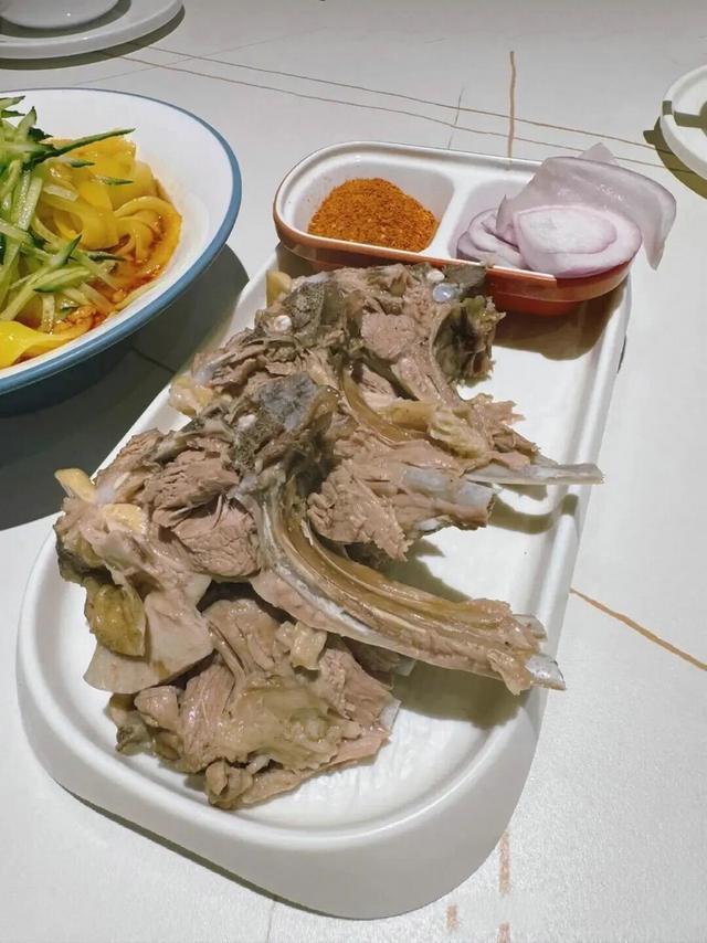 零下 20℃的赛里木湖，藏着5 个冰秘密