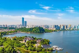 2759.85亿元，同比增长5.8%！镇江经济“半年报”出炉图片