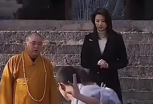 李湘不再隐瞒！公开与释永信真实关系，亲密照真相终于水落石出！