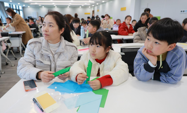 春江水灯会，来了！富阳热闹盛会，持续中！