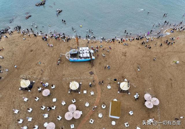 摩托艇破浪时突然懂了：为什么连云港的海，能让忙成陀螺的人放松