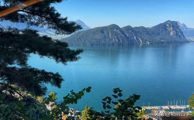 欧游杂记（5）‖ 齿轮火车几上几下瑞吉山，缆车凌空飞跃韦吉斯