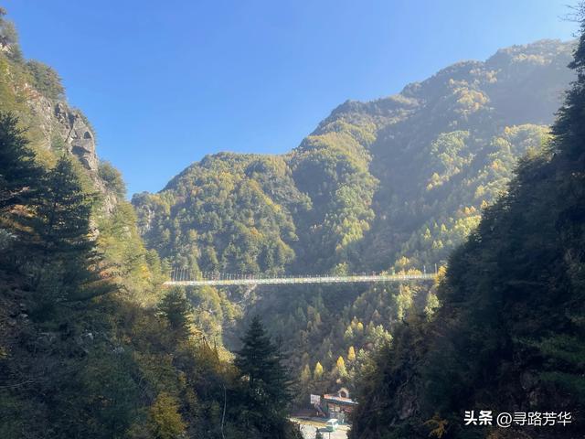 漫游秋日的大墩峡